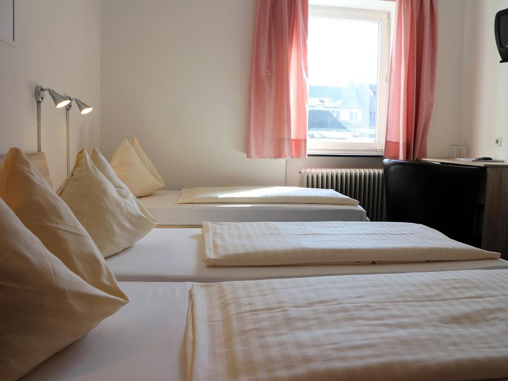 Hotel Gasthof Kasino Villach Habitación foto